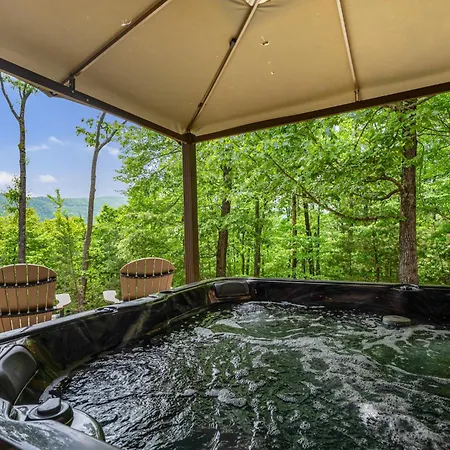 Moonlight Lodge - Views Game Room Firepit
